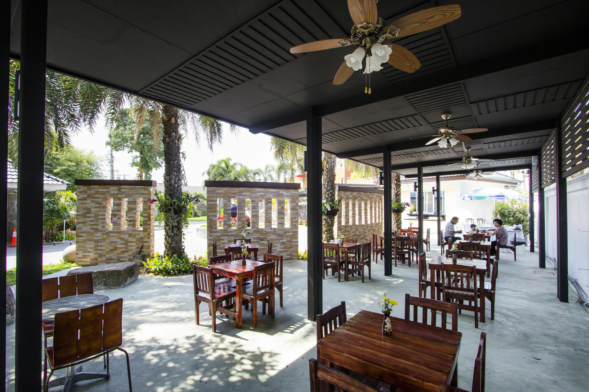 Phu Places Bang Saen Exterior photo